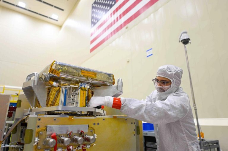 Moon Water Imager Integrated With NASA’s Lunar Trailblazer