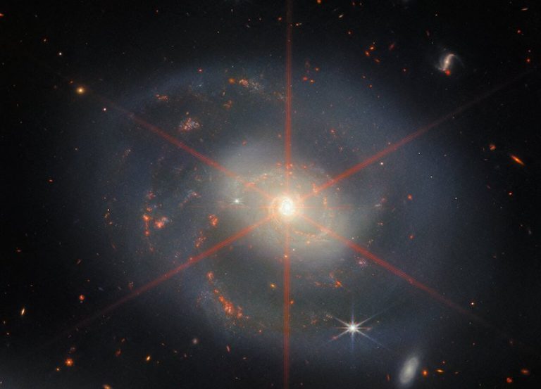 Webb Space Telescope Views Star Formation In NGC 7469