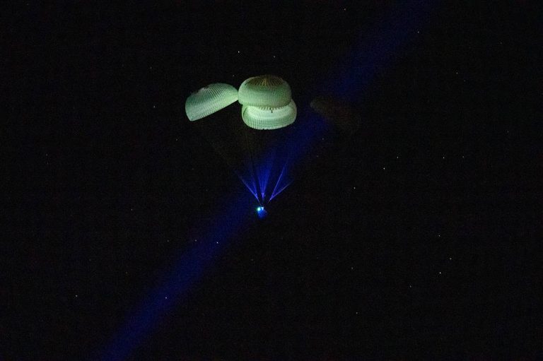 Crew-5’s Nighttime Splashdown