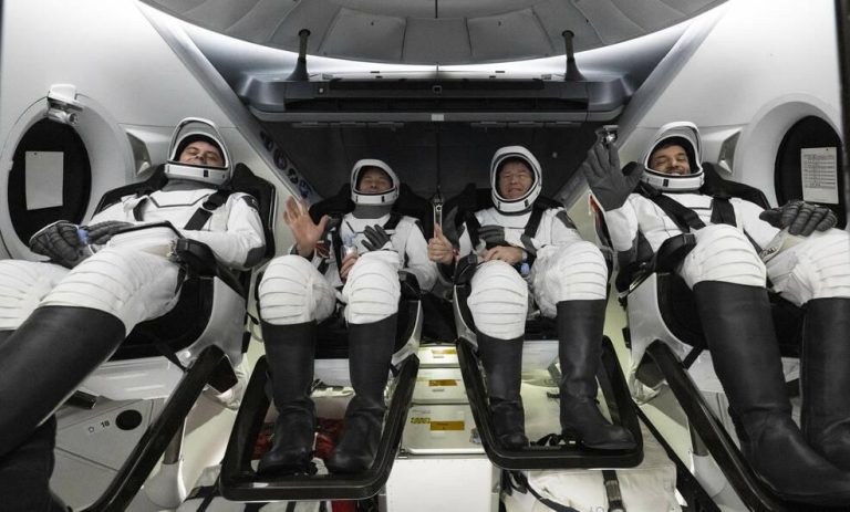 NASA’s SpaceX Crew-6 Safely Returns to Earth Near Florida Coast