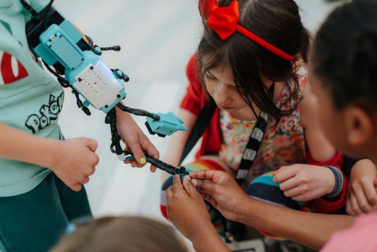 AI in the Classroom: Amii’s K-12 Pilot Program