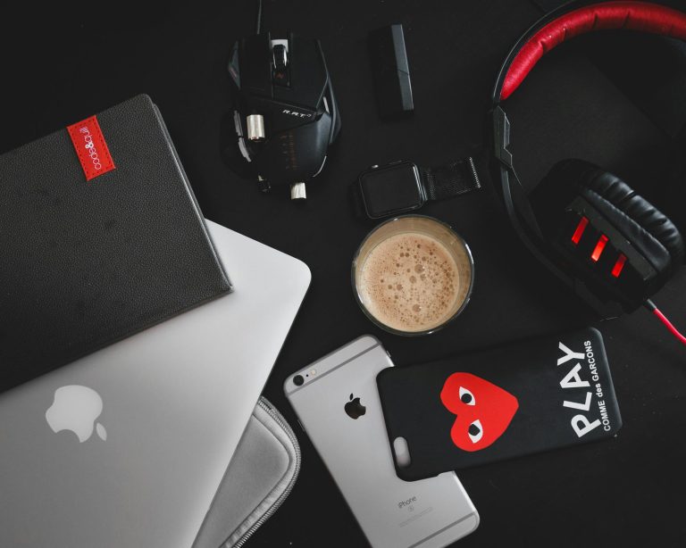 Top 10+1 You Can’t Do Without For The Holidays: Electronics Edition.