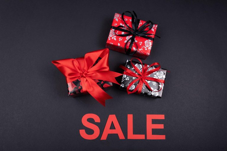 25 Besties Bargain Bags Below $100 This Black Friday 2023