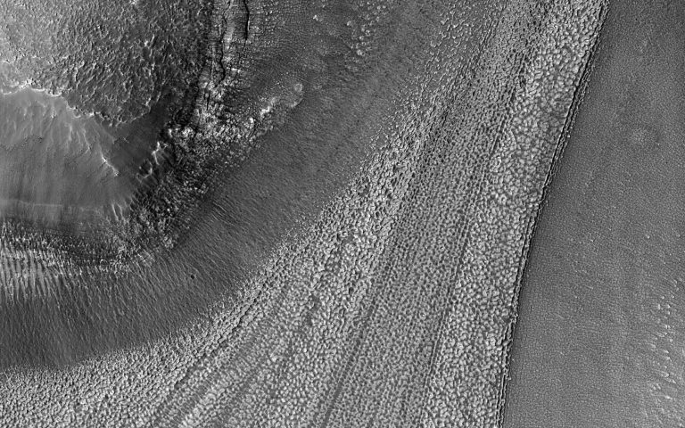 Ice Flows On Mars